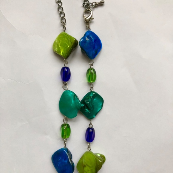 Stone Necklace & Earrings‎ set - Picture 3 of 5